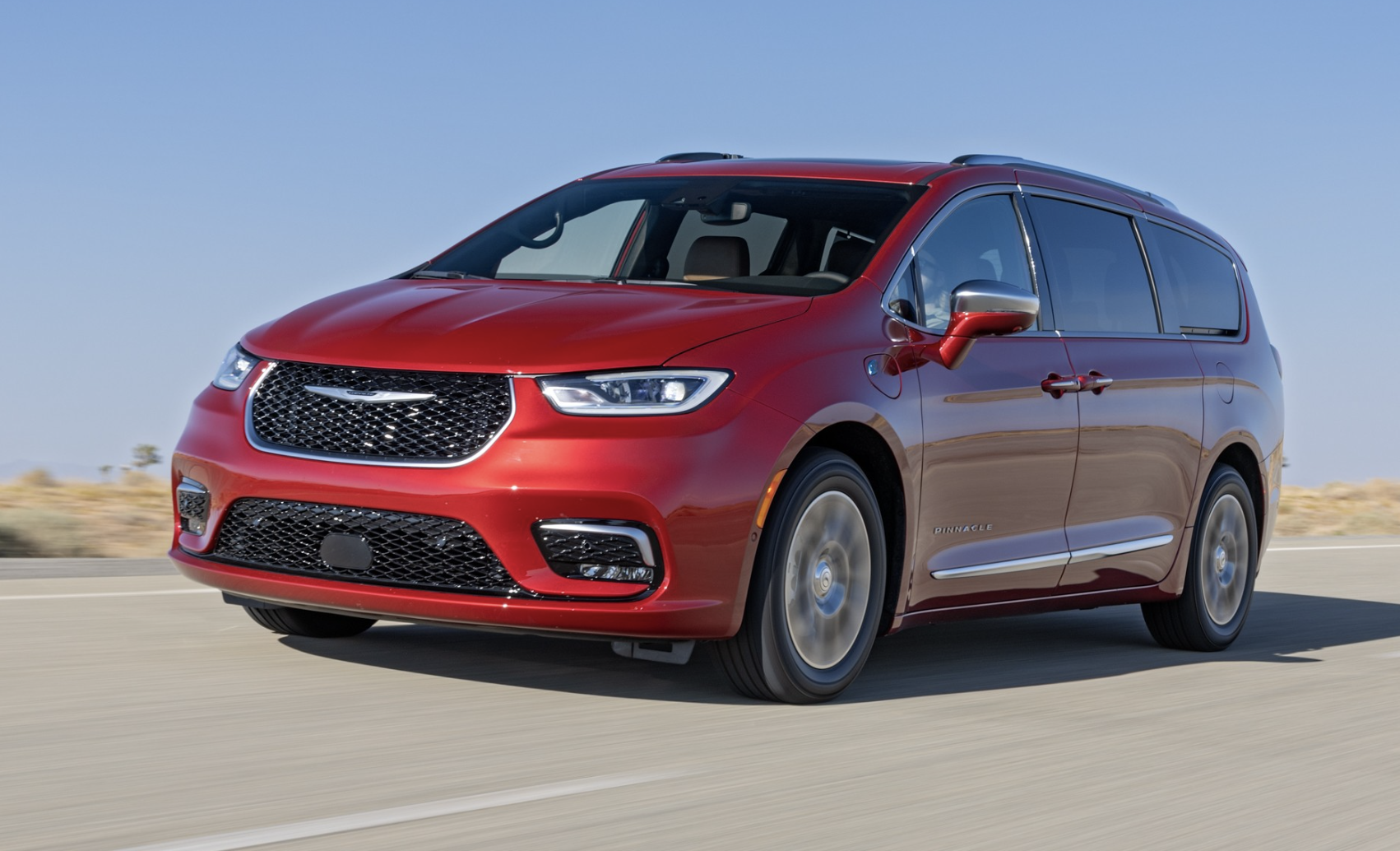 MotorTrend Facebook ad: These Are the 16 Best Cars For Road Trips