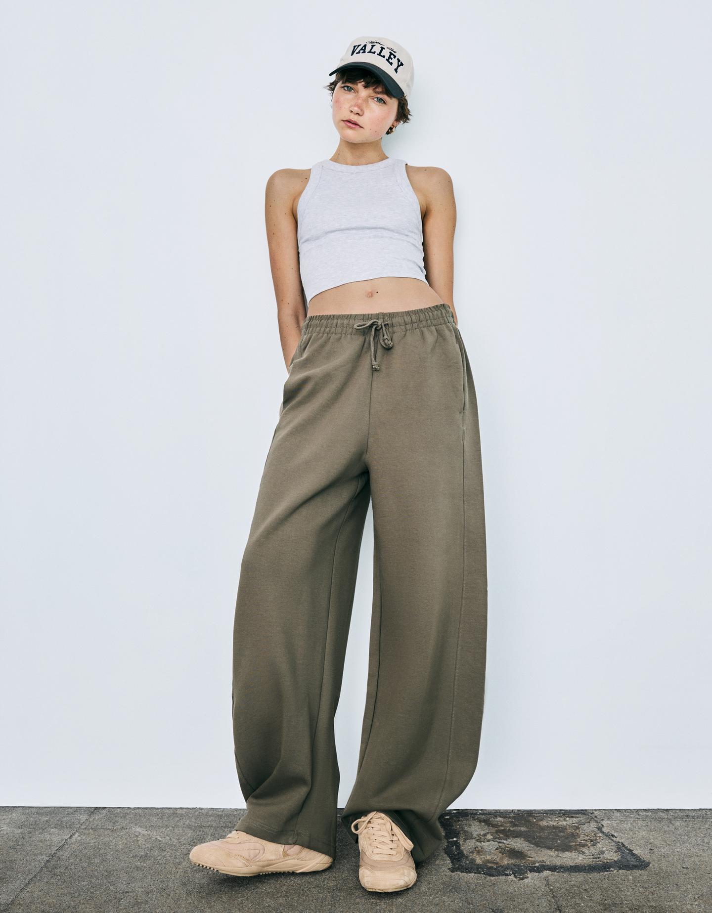 Bershka Facebook ad