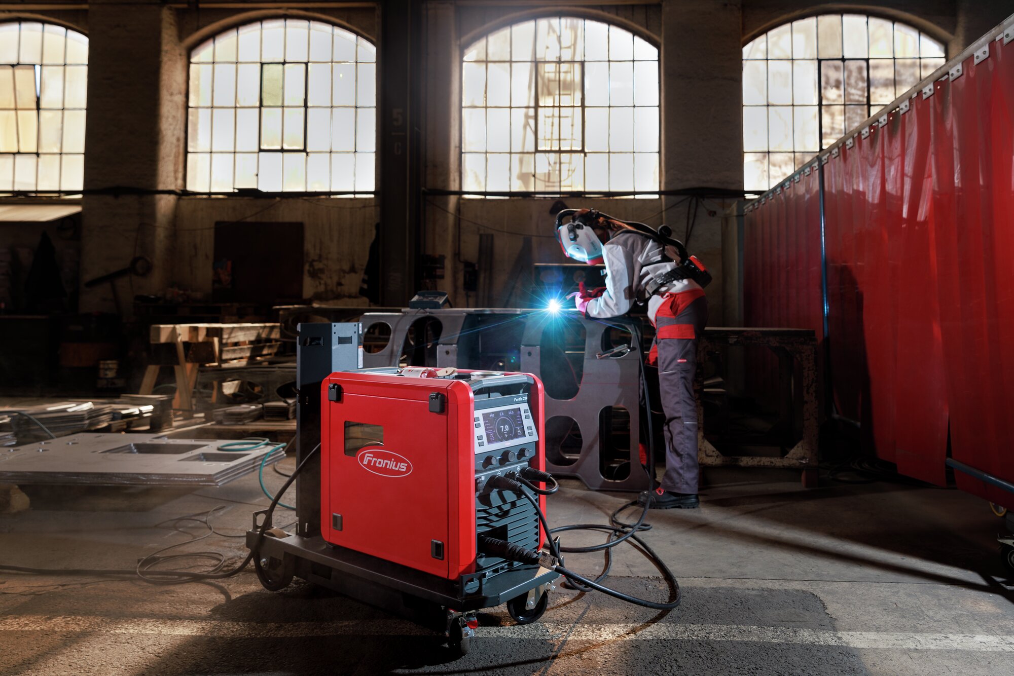 Fronius France Facebook ad: Soudure MIG/MAG manuelle, stable, précise, puissante