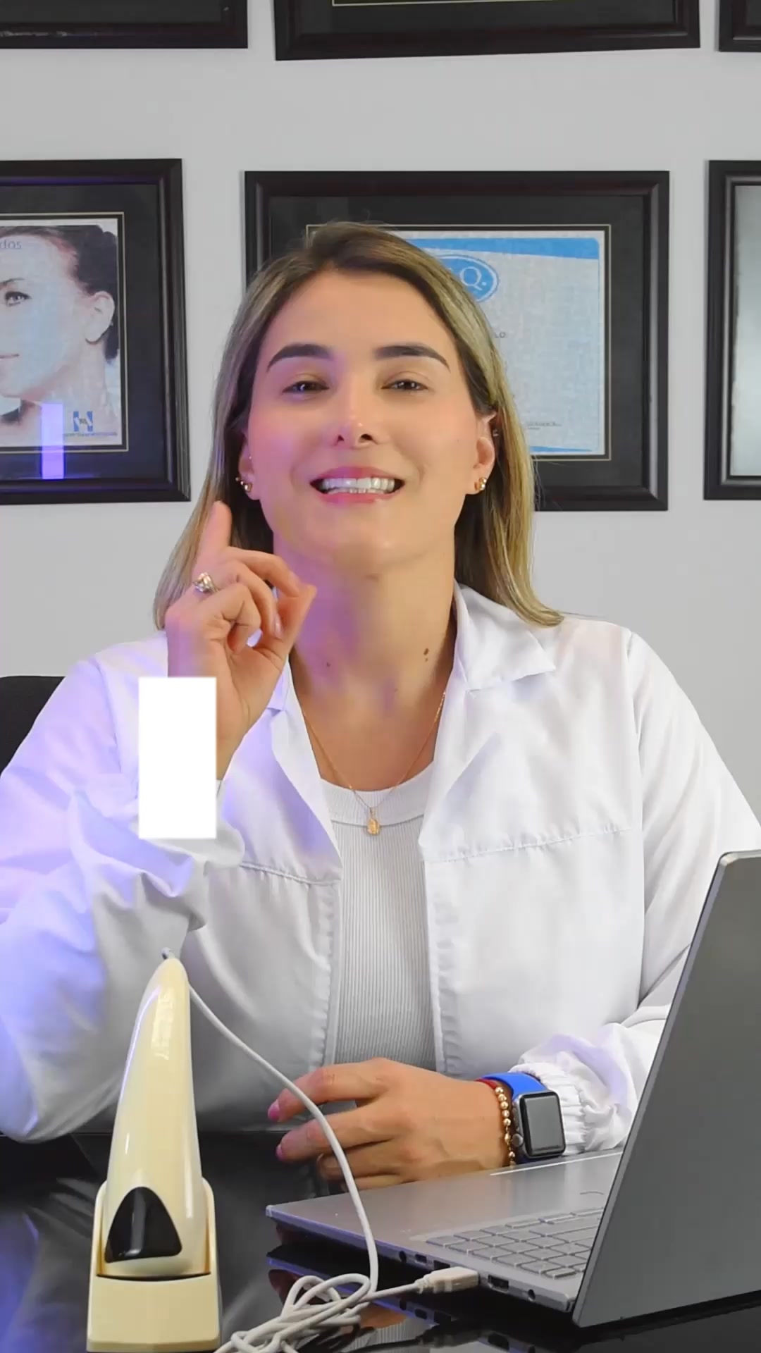 Sandra agudelo cosmetologia Facebook ad: Chatea con nosotros