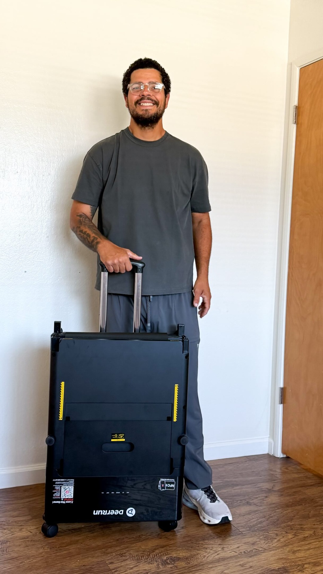 DeerRun-Treadmill Facebook ad: A treadmill that actually fits in small spaces?