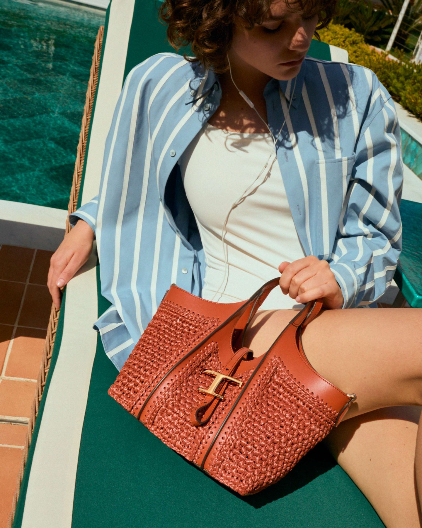 Tod's Facebook ad: Iconic by nature, seasonal by attitude.