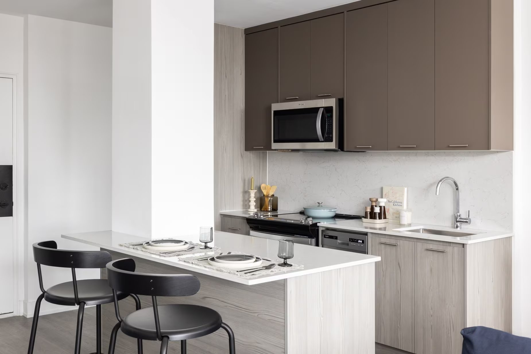 Ali Mirabdolbaghi Facebook ad: 2 Beds 2 Baths Apartment