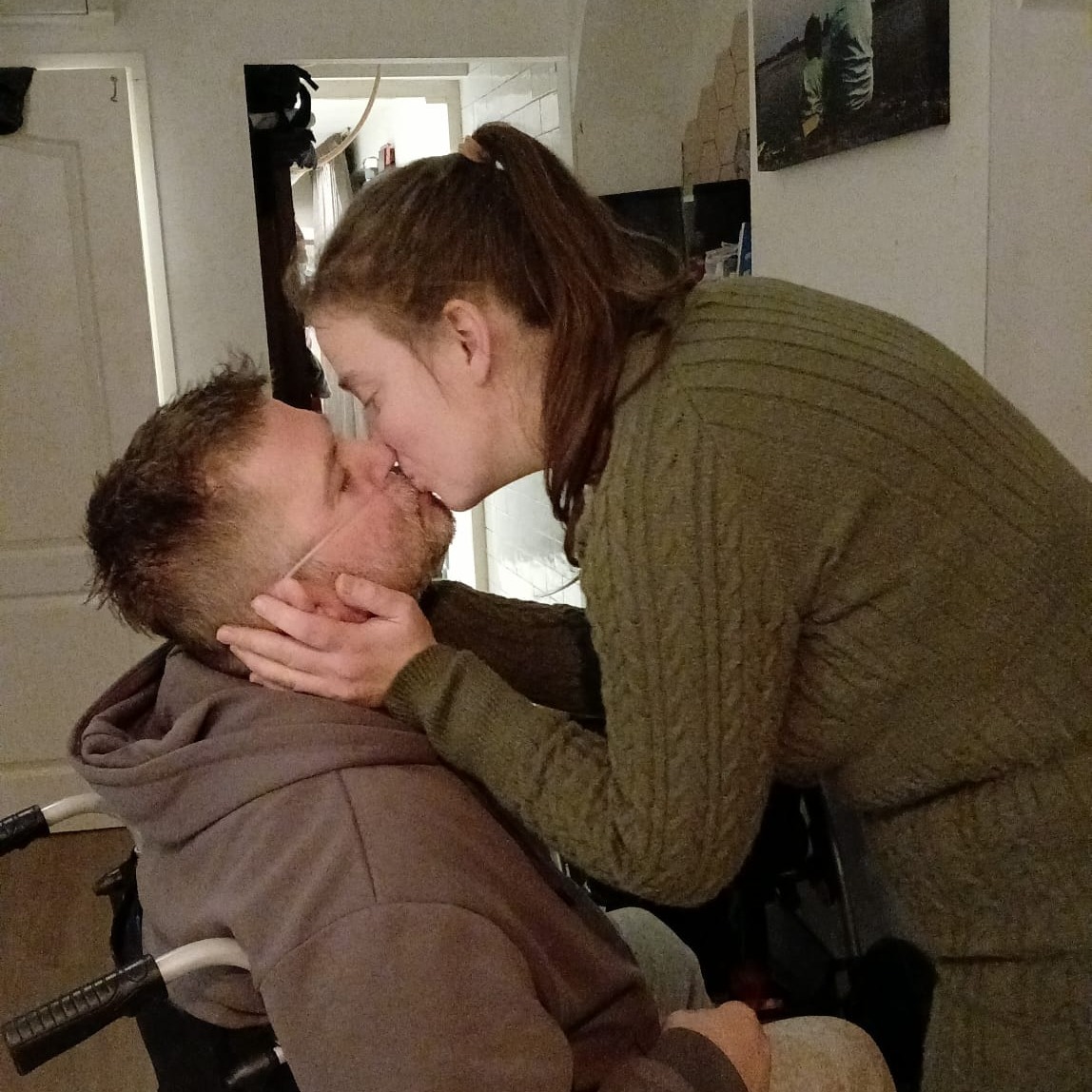 WensenAmbulance Noord-Holland Facebook ad: Op de foto ziet u de laatste wens…