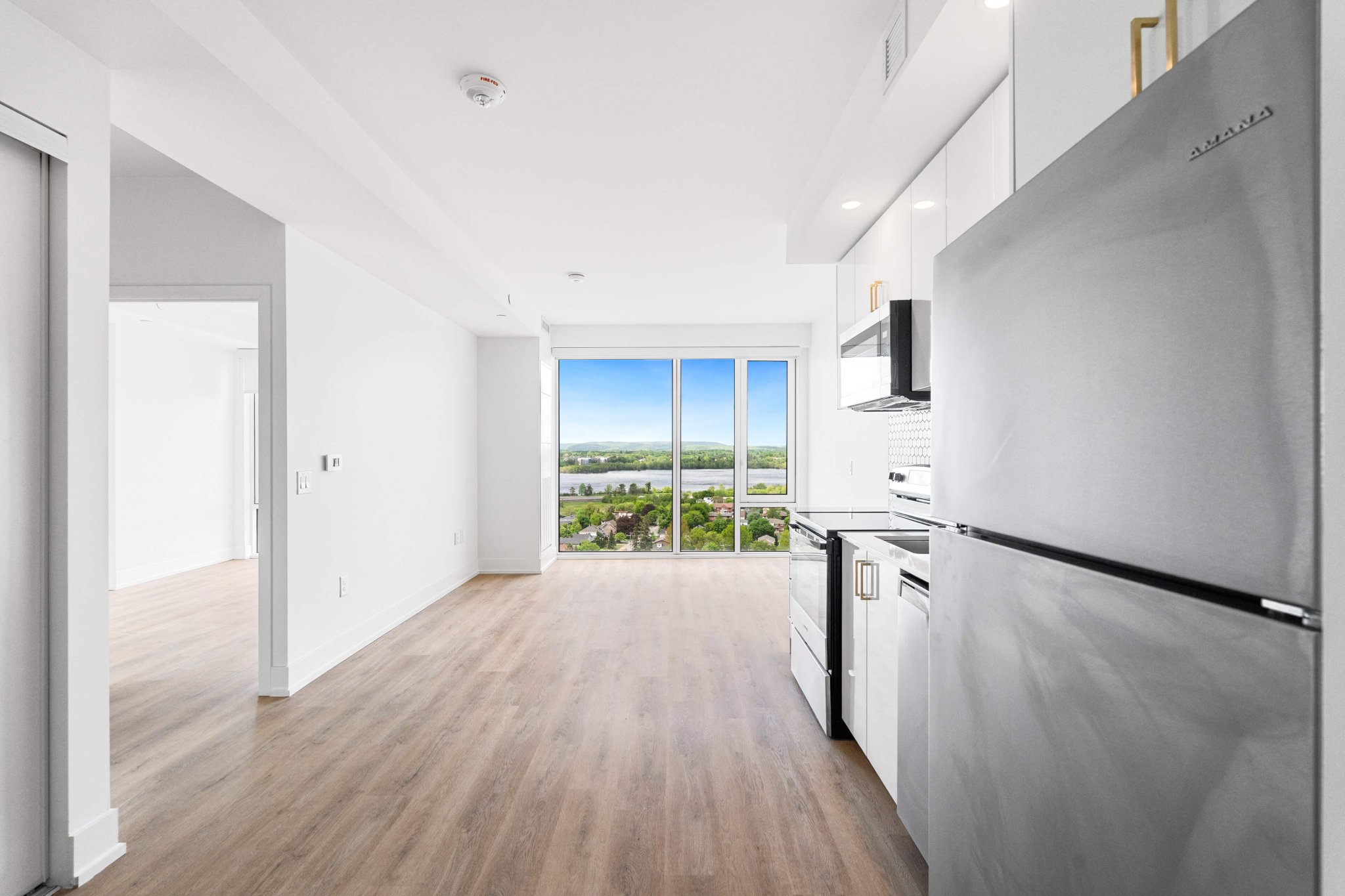 Emily Clarke Facebook ad: 1 Bed 1 Bath Apartment
