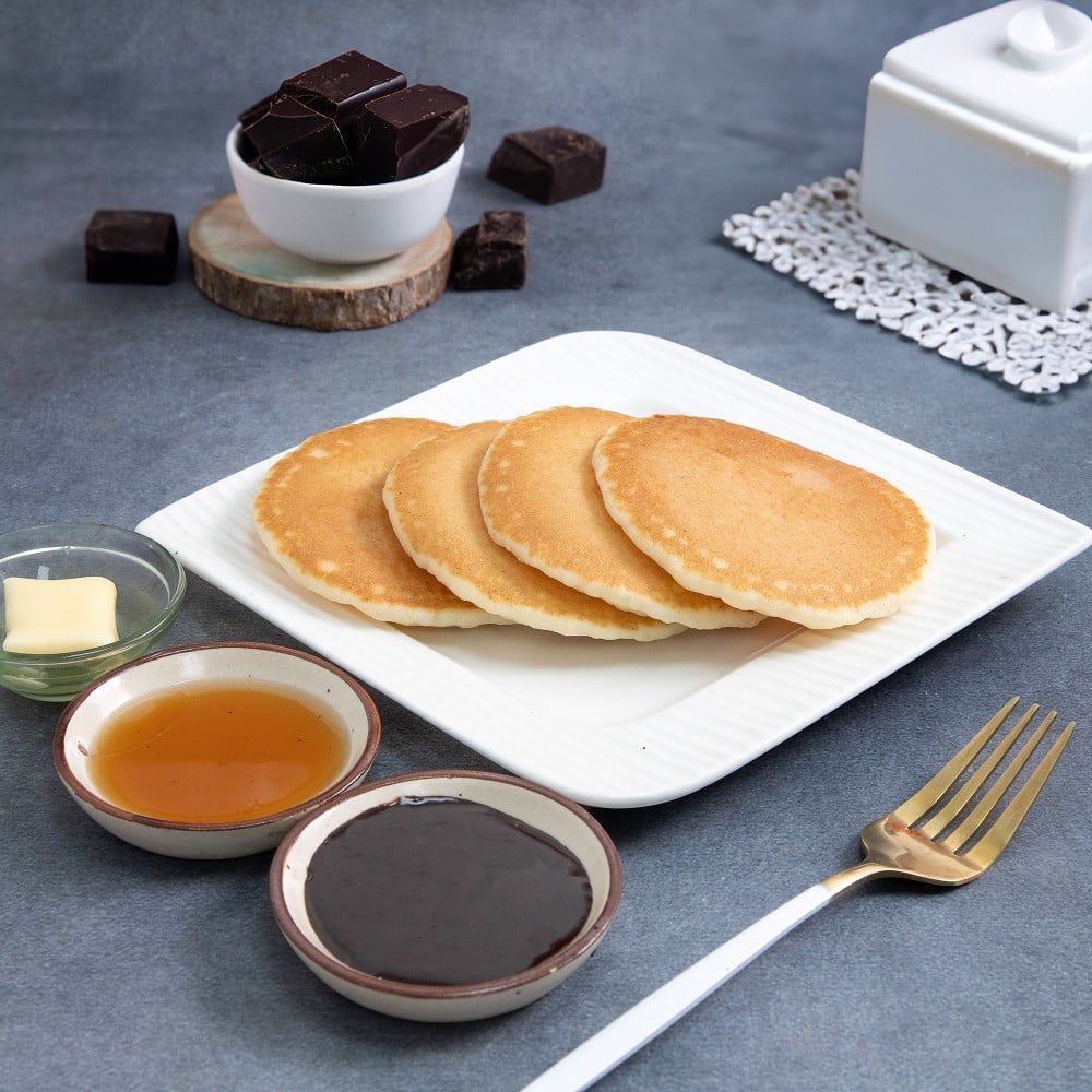 Bistro by Blinkit Facebook ad: Delicious snacks, meals & drinks at your door…