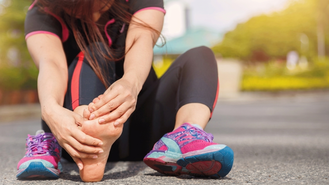 Jennifer Thompson Facebook ad: Read this if you get burning/tingling in your feet