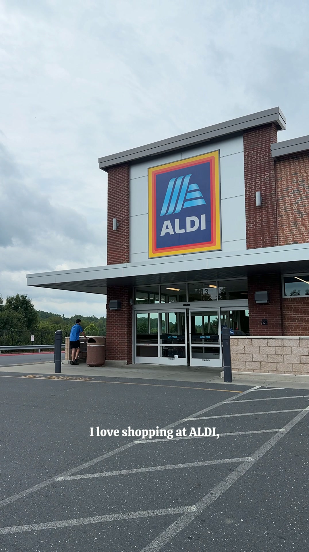 ALDI USA Facebook ad: Trying new products at ALDI never disappoints.