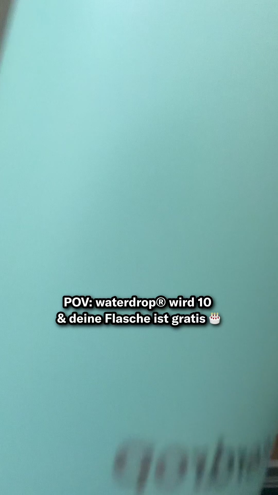 waterdrop Facebook ad: Wir haben Geburtstag, aber das Geschenk bekommst du!