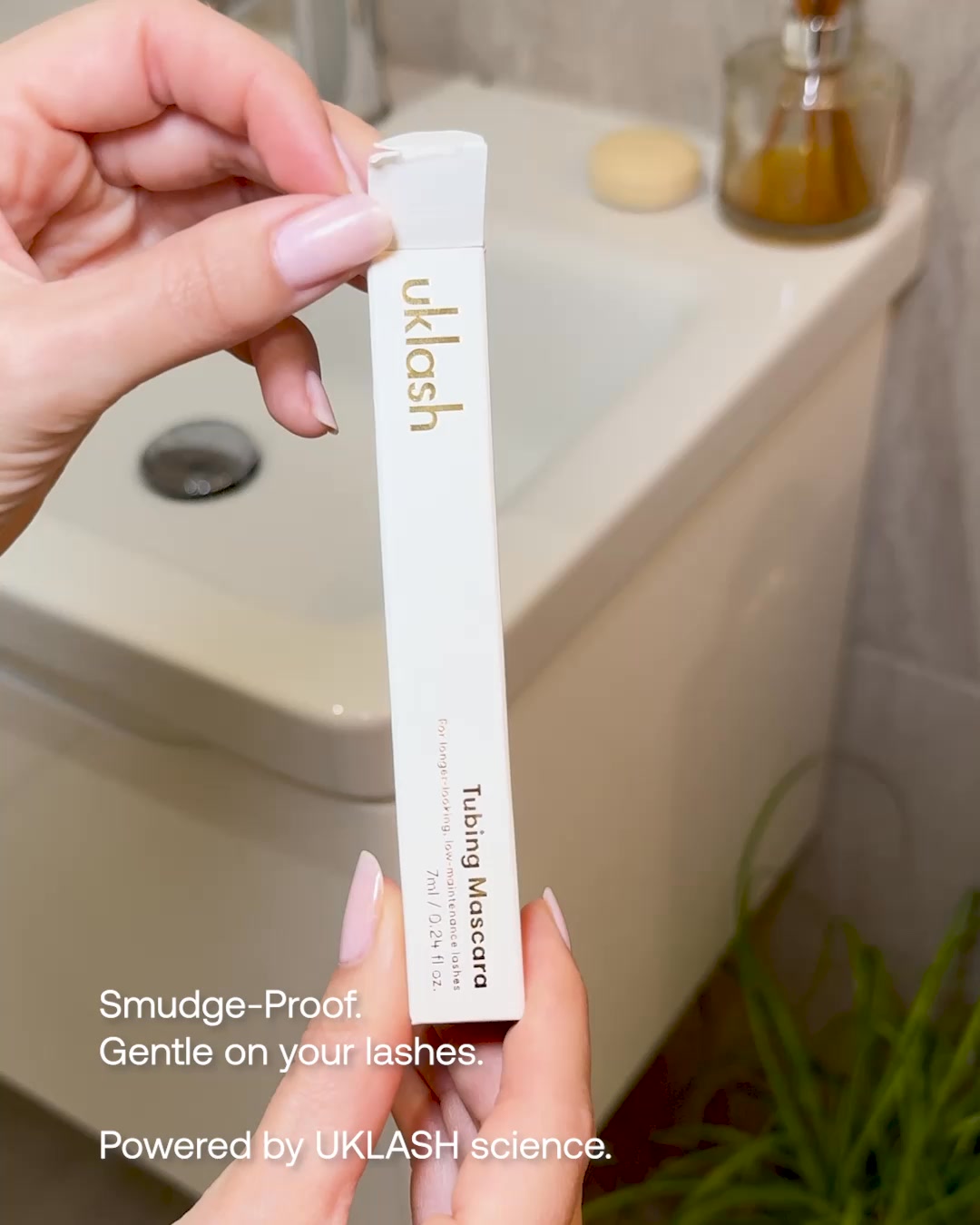 Uklash Facebook ad: 95% Saw Longer, Lifted, Fuller Lashes