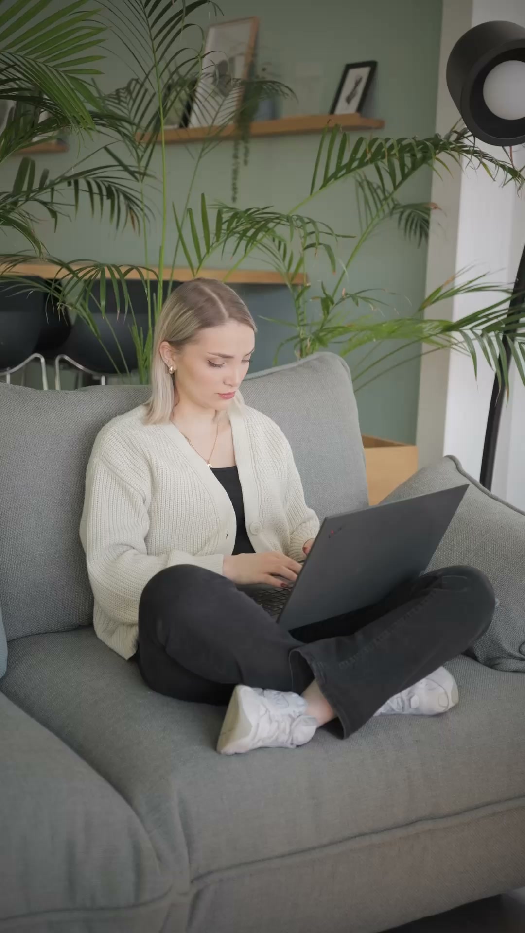 WISO MeinBüro Facebook ad: Weniger Büro. Mehr Zeit fürs Business.