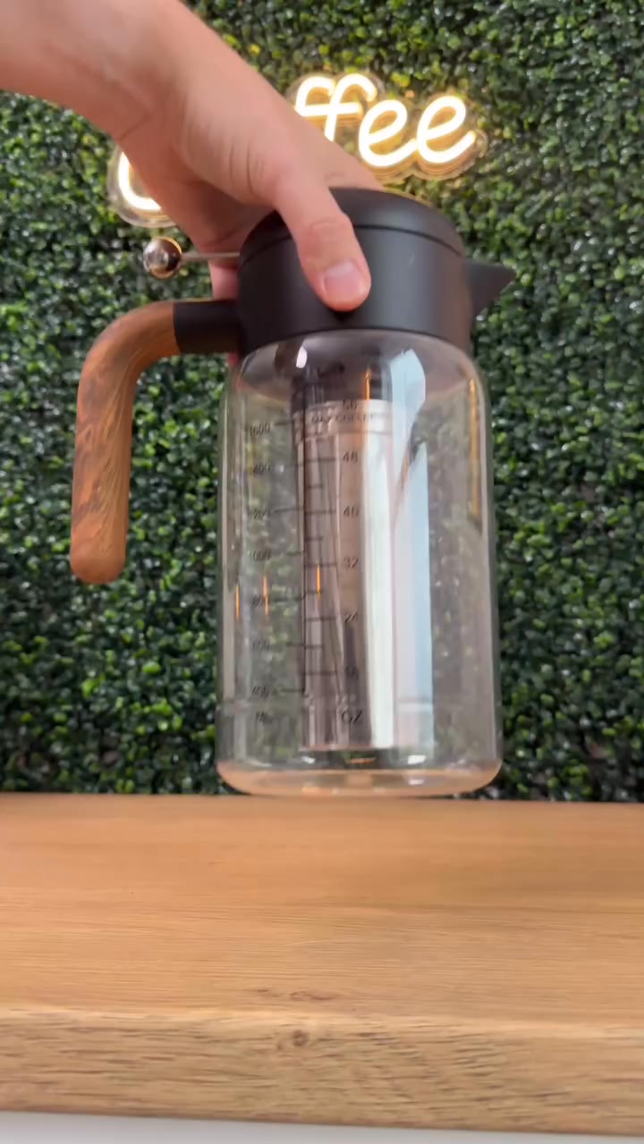 AeroPress Facebook ad: Better Coffee in 2 mins