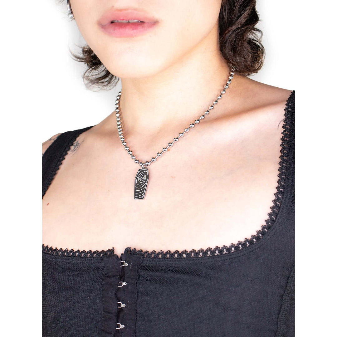 Internet Girl Facebook ad