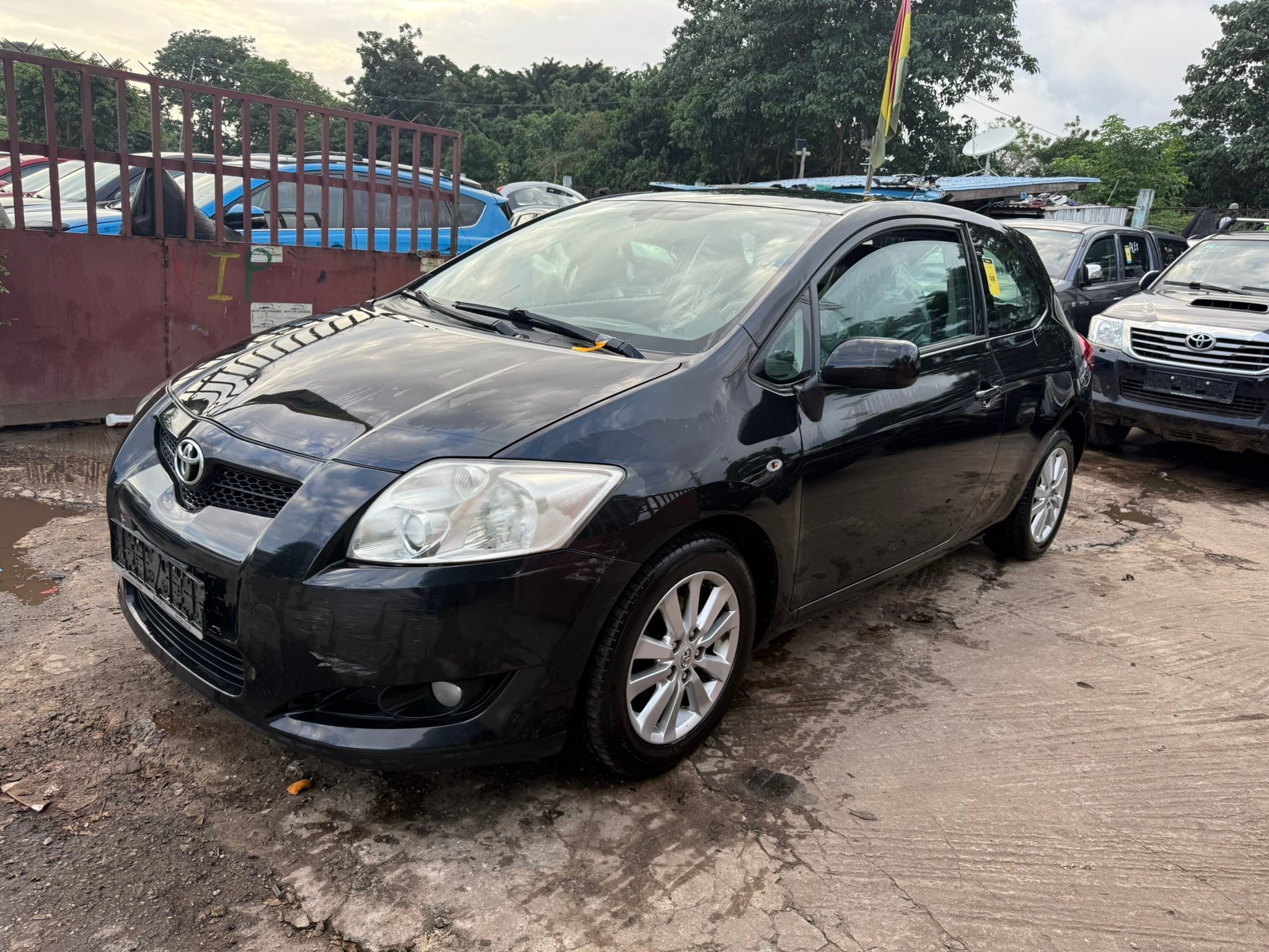 Auto Vip Conakry Facebook ad: Toyota auris deux