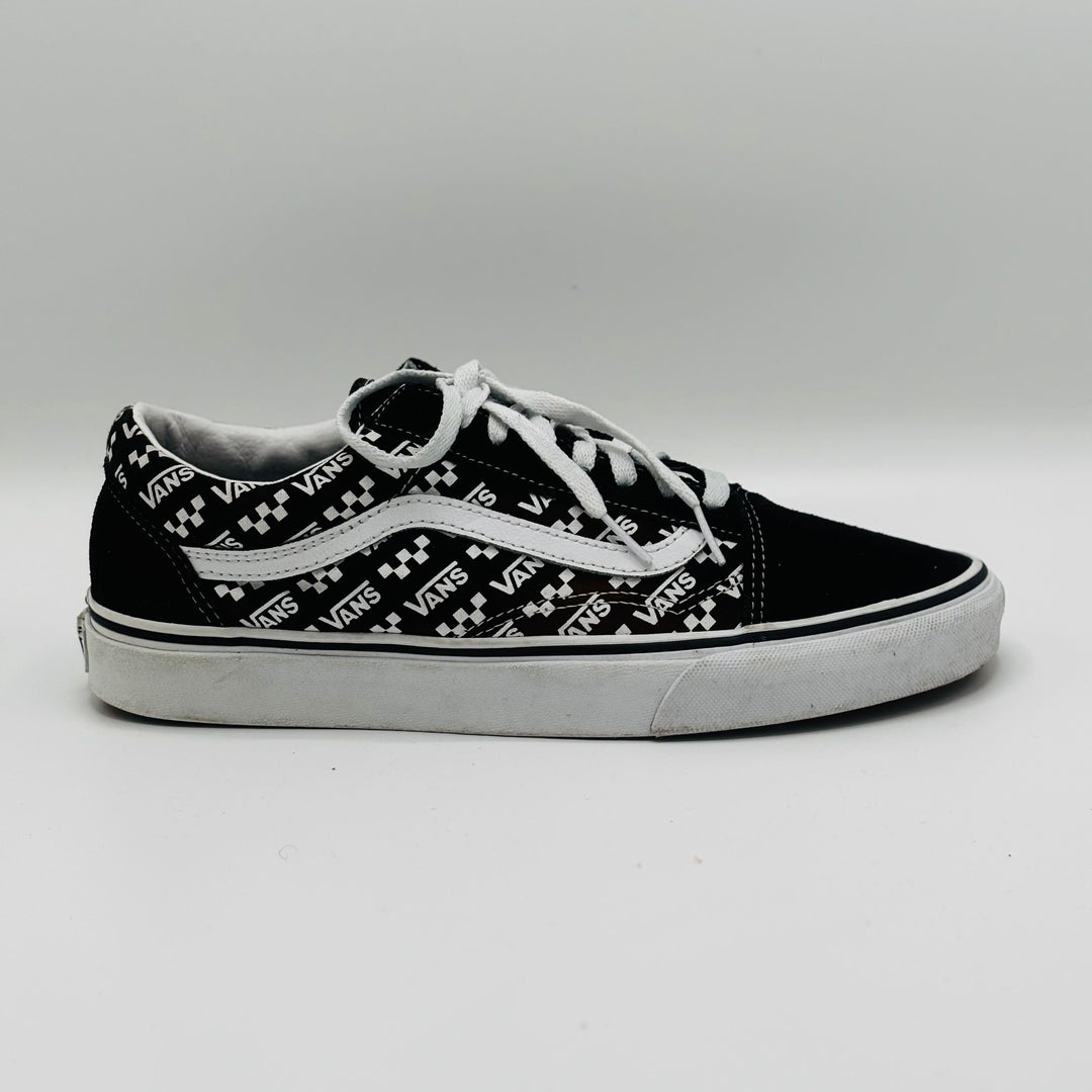 Jutay Point Facebook ad: Buying preloved shoes online is scary.