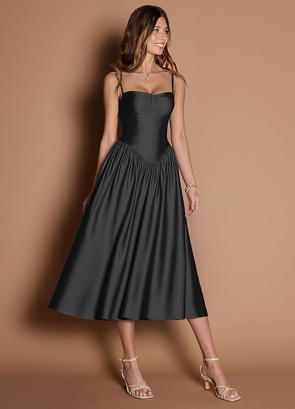 AZAZIE Facebook ad: Elegância e caimento perfeito para a sua ocasião…