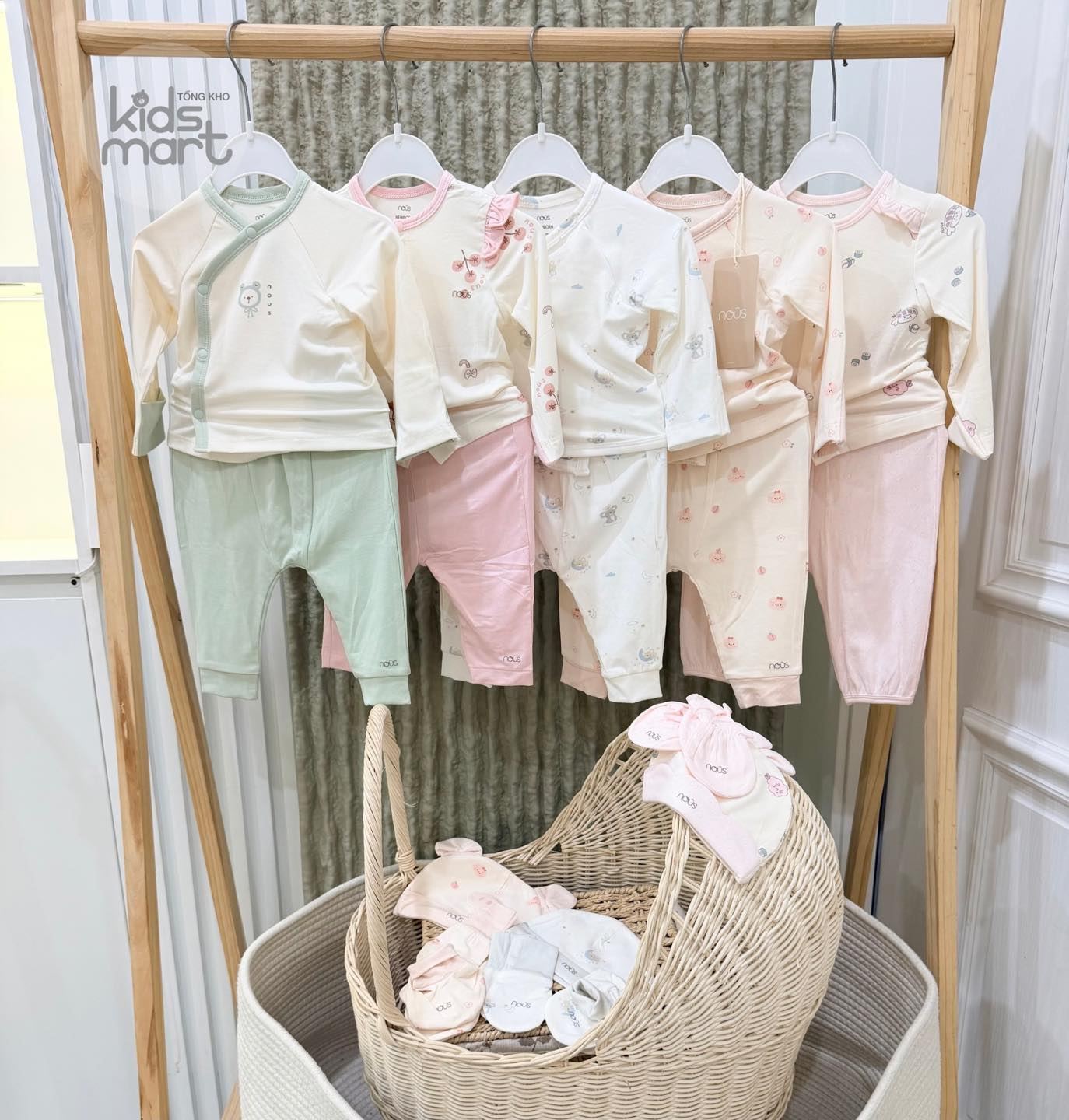 Tổng kho sỉ lẻ Nous_ UalaRogo_BU_Chaang_Lapomme Facebook ad