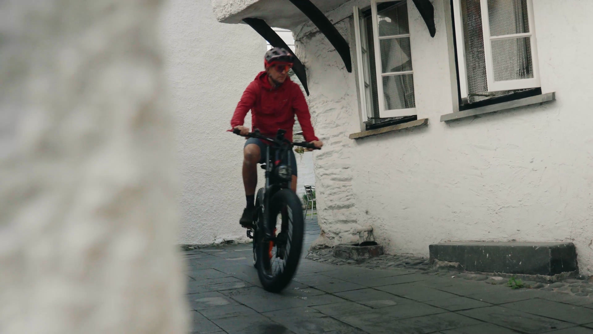 FREESKY. UK Facebook ad: Discover Freesky Electric Bikes