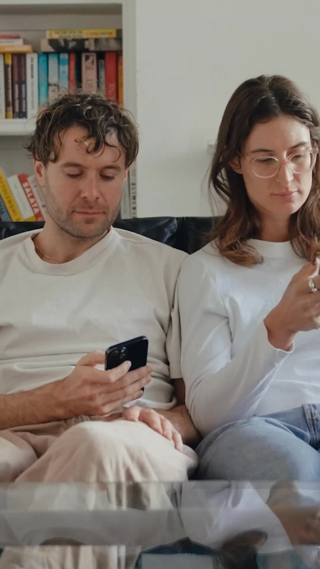 Bloomberg Connects Facebook ad: The free arts+culture app