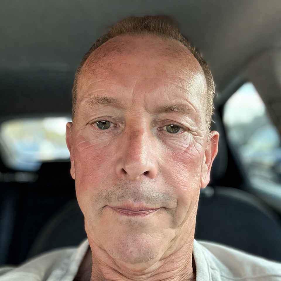 Dr. Erik Lindqvist Facebook ad: £600 and two years. Then surgery.