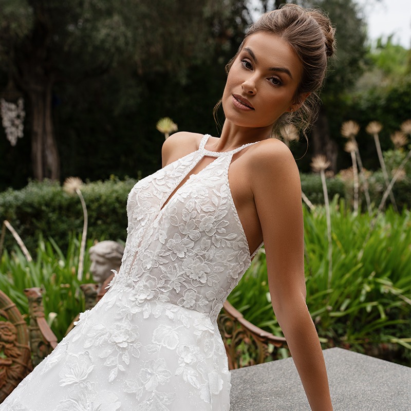 Taffetas Facebook ad: Vente robe de marié et accessoires, Taffeta Cérémonie Vire