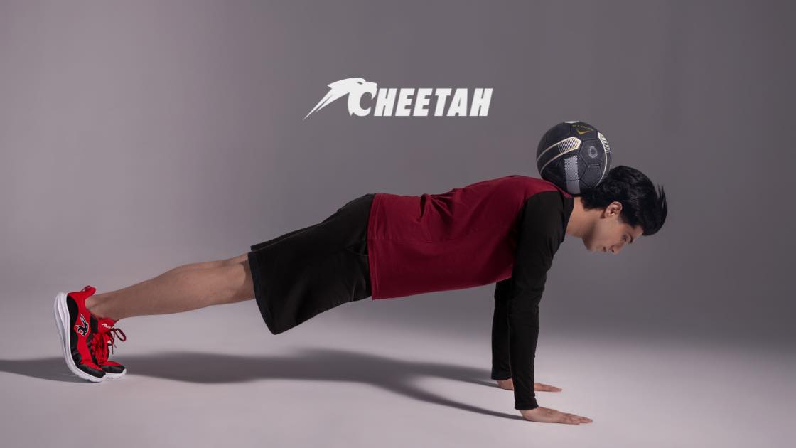 Cheetah Online Facebook ad: From the gym to the streets, we've got…