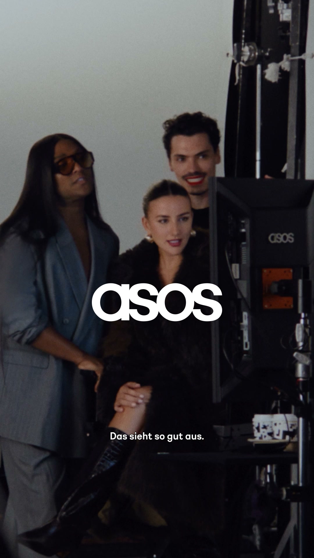 ASOS Facebook ad: Ganz du