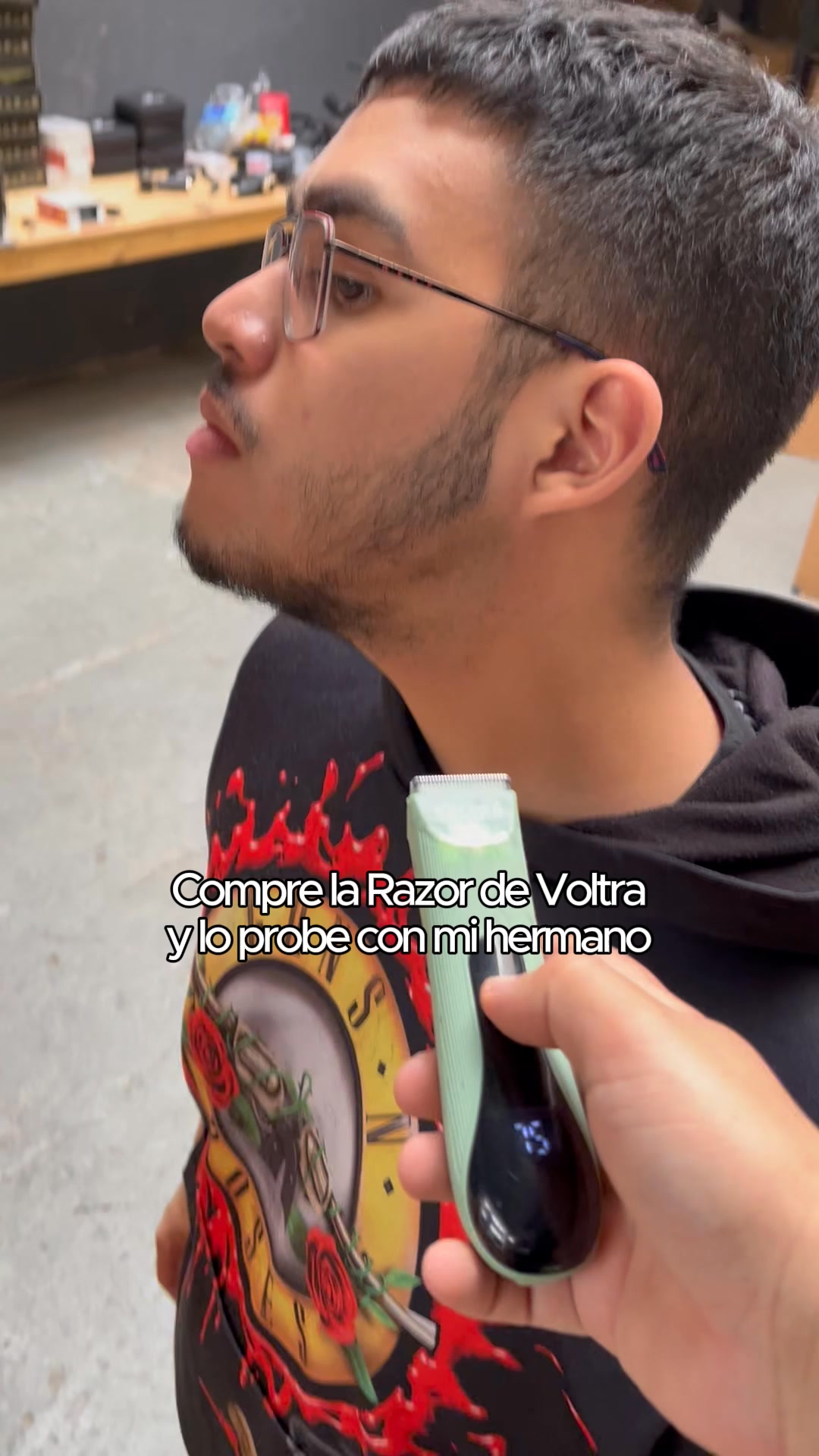 Alvaro de Voltra Facebook ad: Piel Suave al Instante