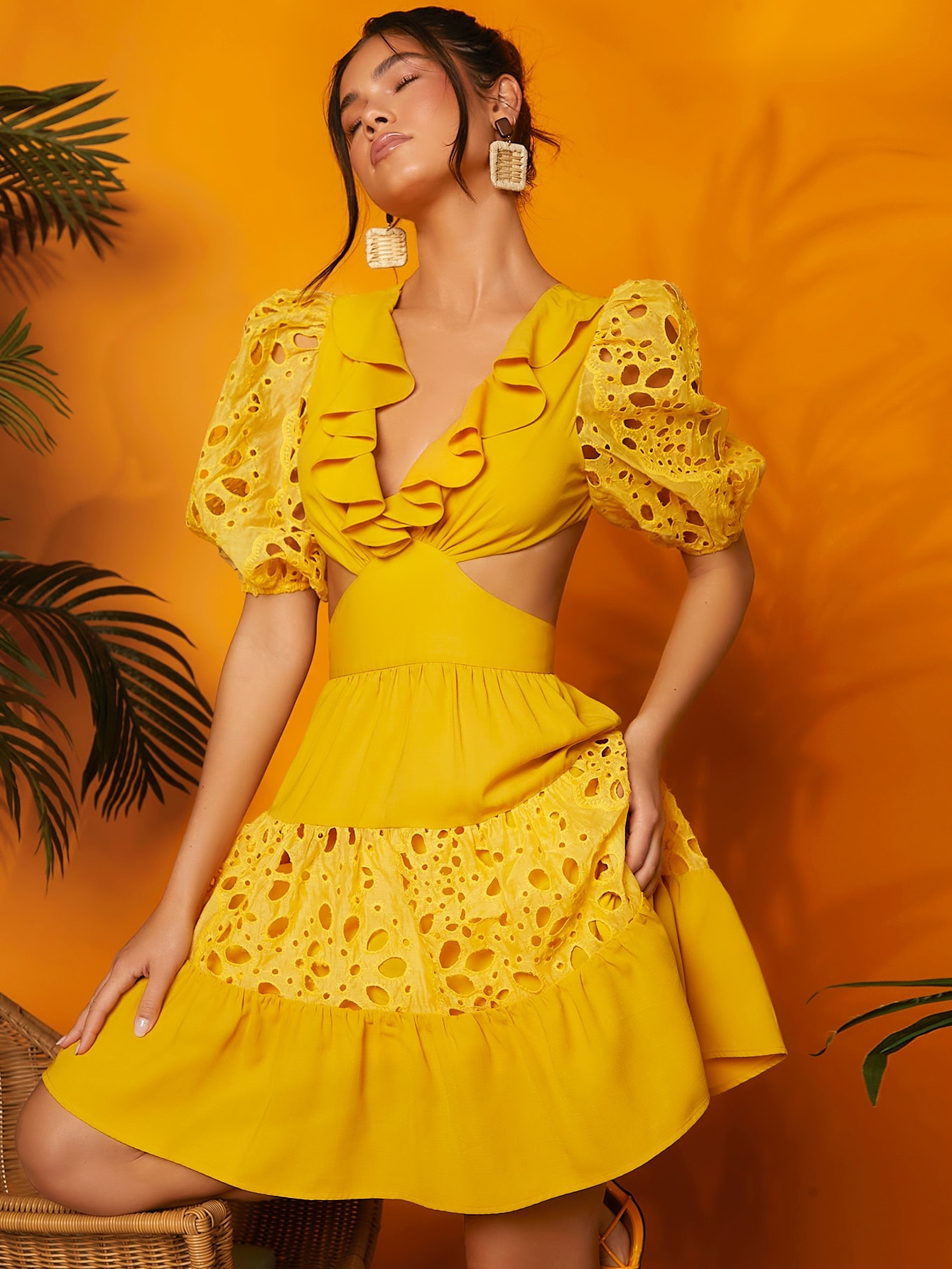 La belle femme shopping Facebook ad: Your online women's apparel, highest quality and wide…