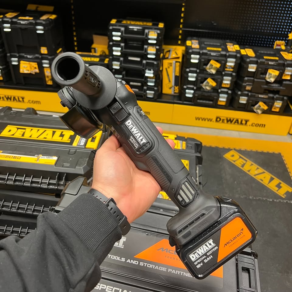 dewalt.com.pl - Autoryzowany Dealer Anker Service Facebook ad: dewalt.com.pl, Autoryzowany Sklep Online | Narzędzia, BHP…