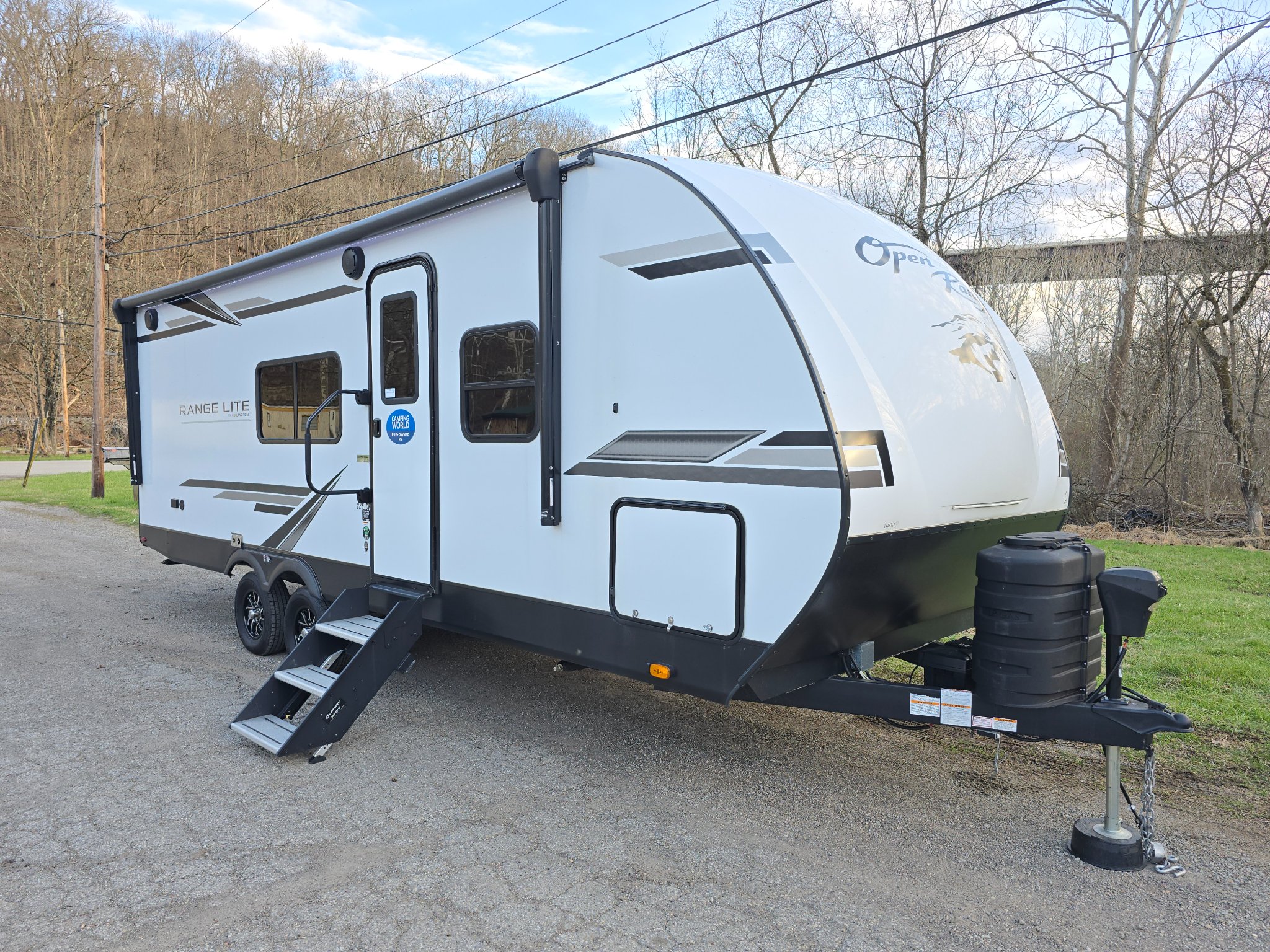Benjamin Berlinsky Facebook ad: 2023 Highland Ridge range lite 225ck