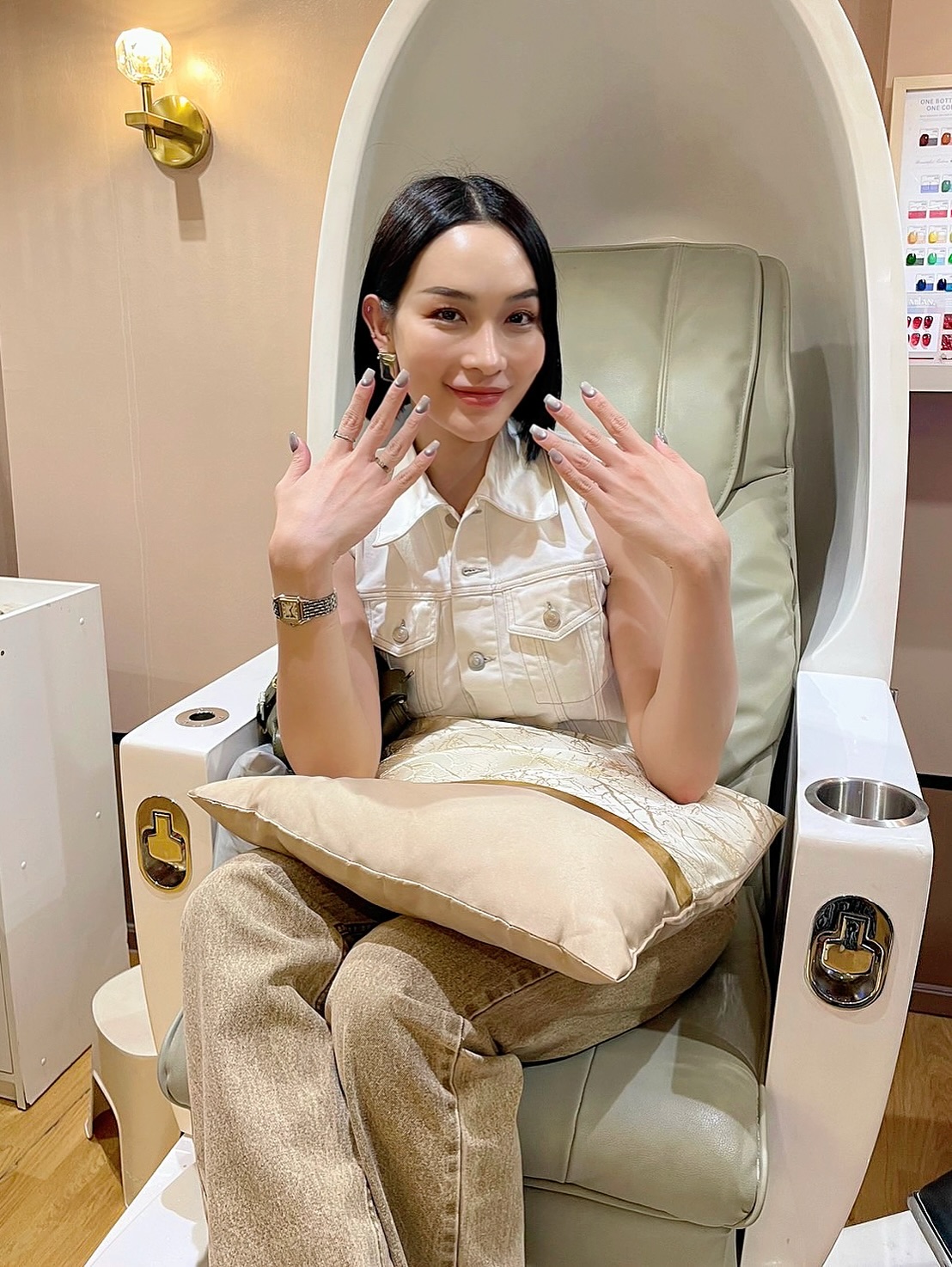 Paris nails & Brow Facebook ad: ขอบคุณคุณโมคนสวยมากๆนะคะ ที่แวะมาทำสปามือเท้า