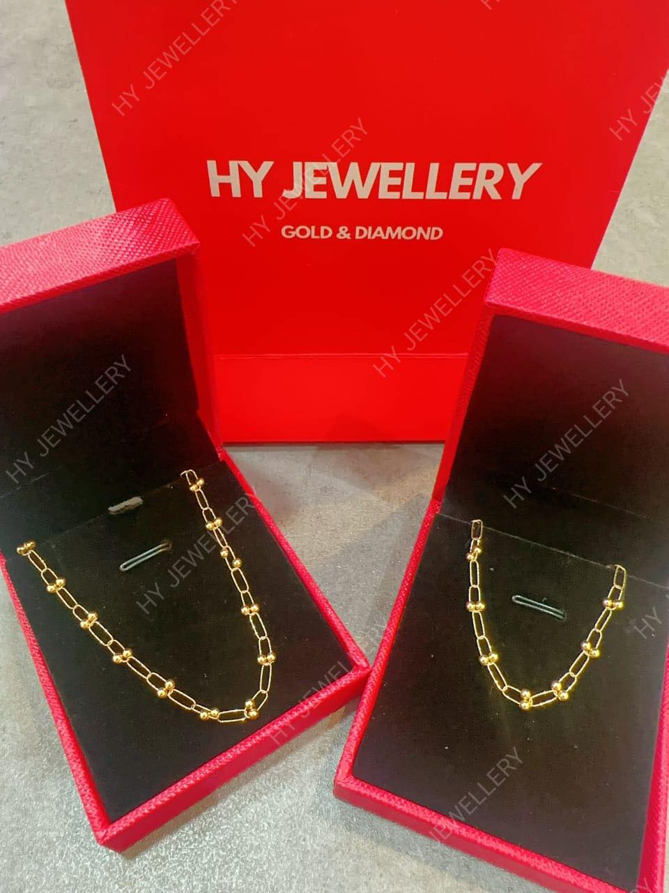 HY Jewellery Facebook ad
