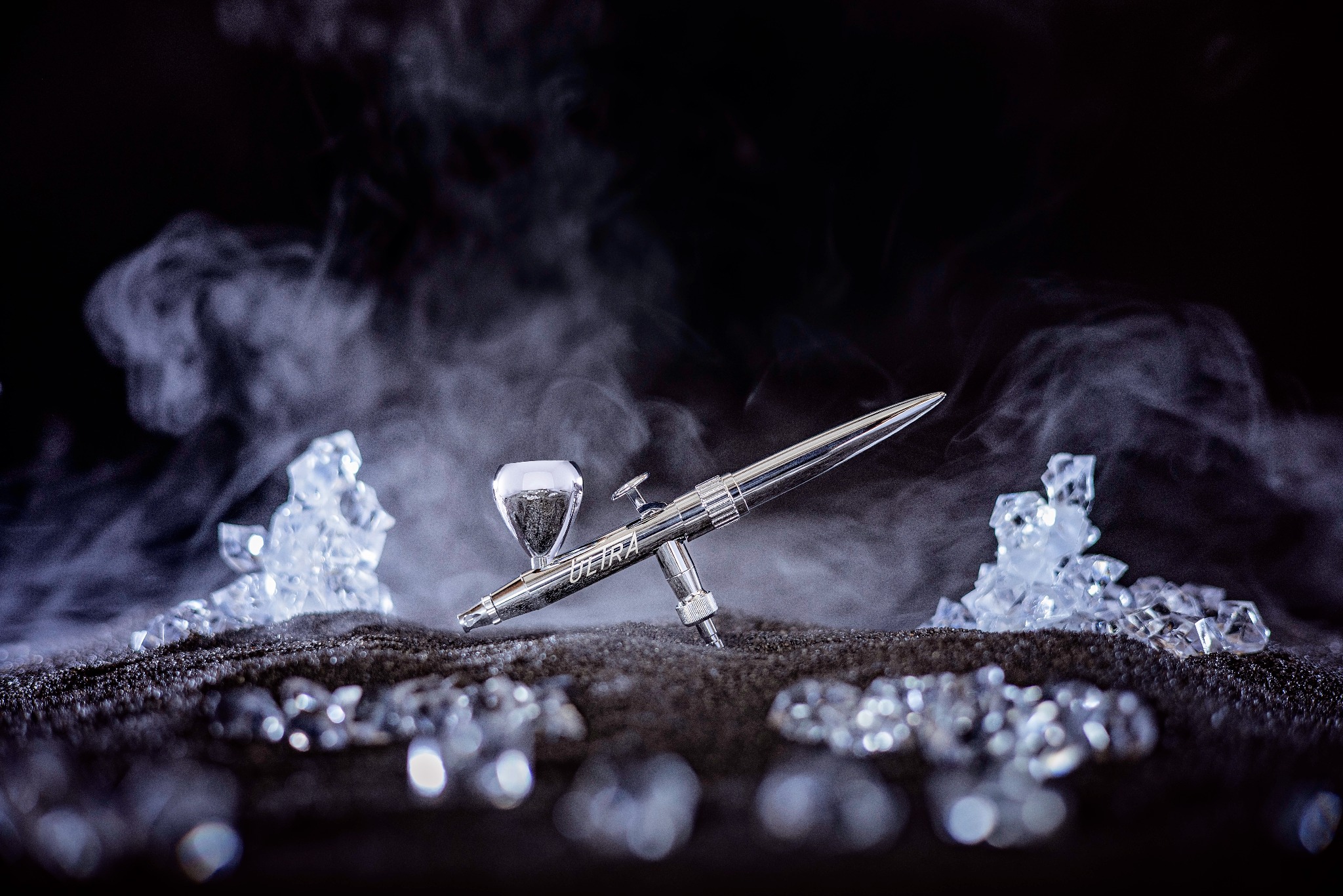 Harder & Steenbeck Airbrush Facebook ad: Elevate your airbrushing game with the ULTRA 2024.