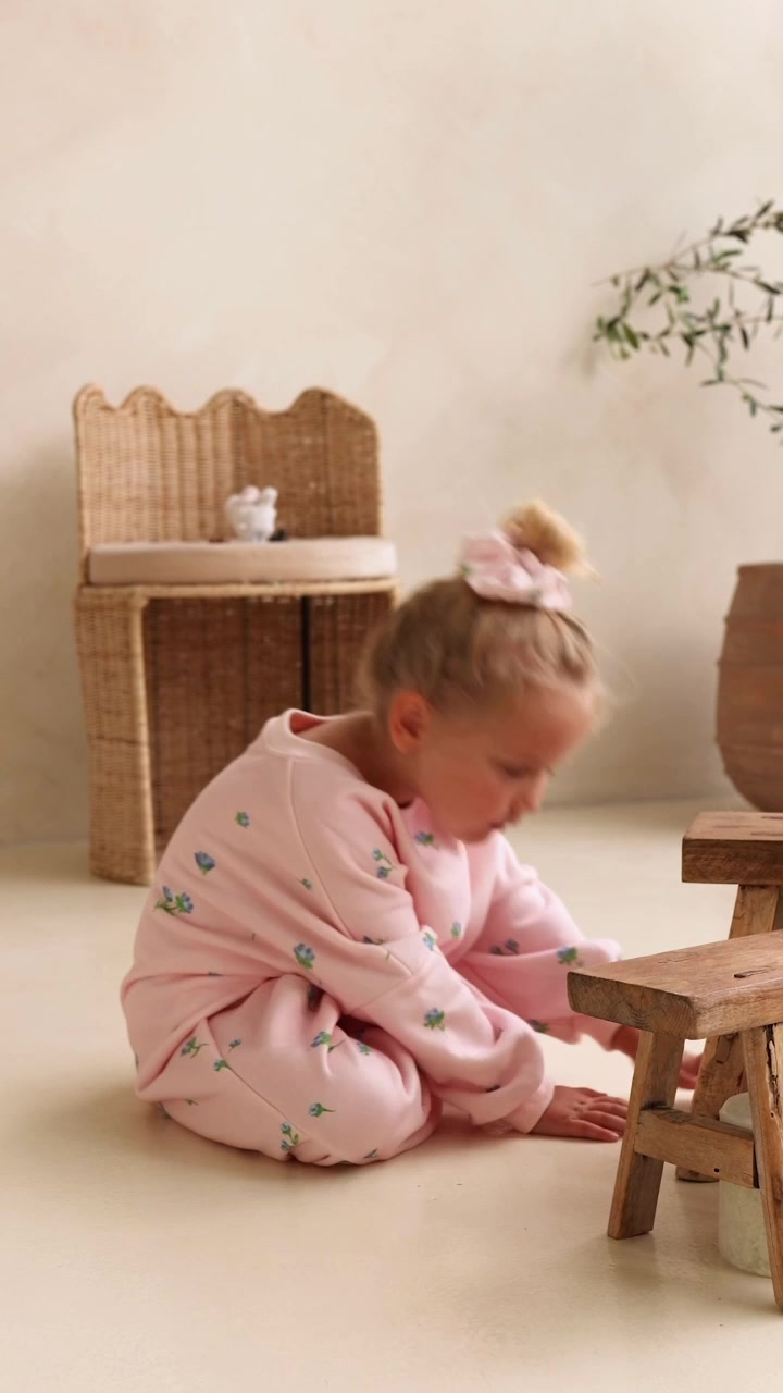 Noni the label Facebook ad: LOUNGE SUIT - BELLE FLEUR BLUSH