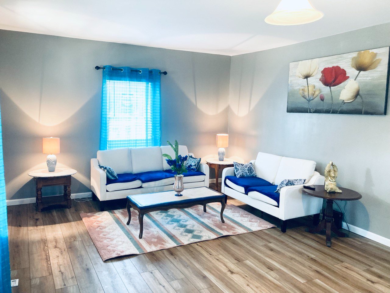 Zehigh Short-Term Rentals Facebook ad: Private Room For Rent