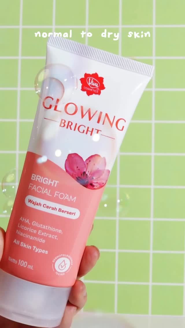 Viva Cosmetics Facebook ad: Cuci muka selembut itu pake bundling iniii Langsung…