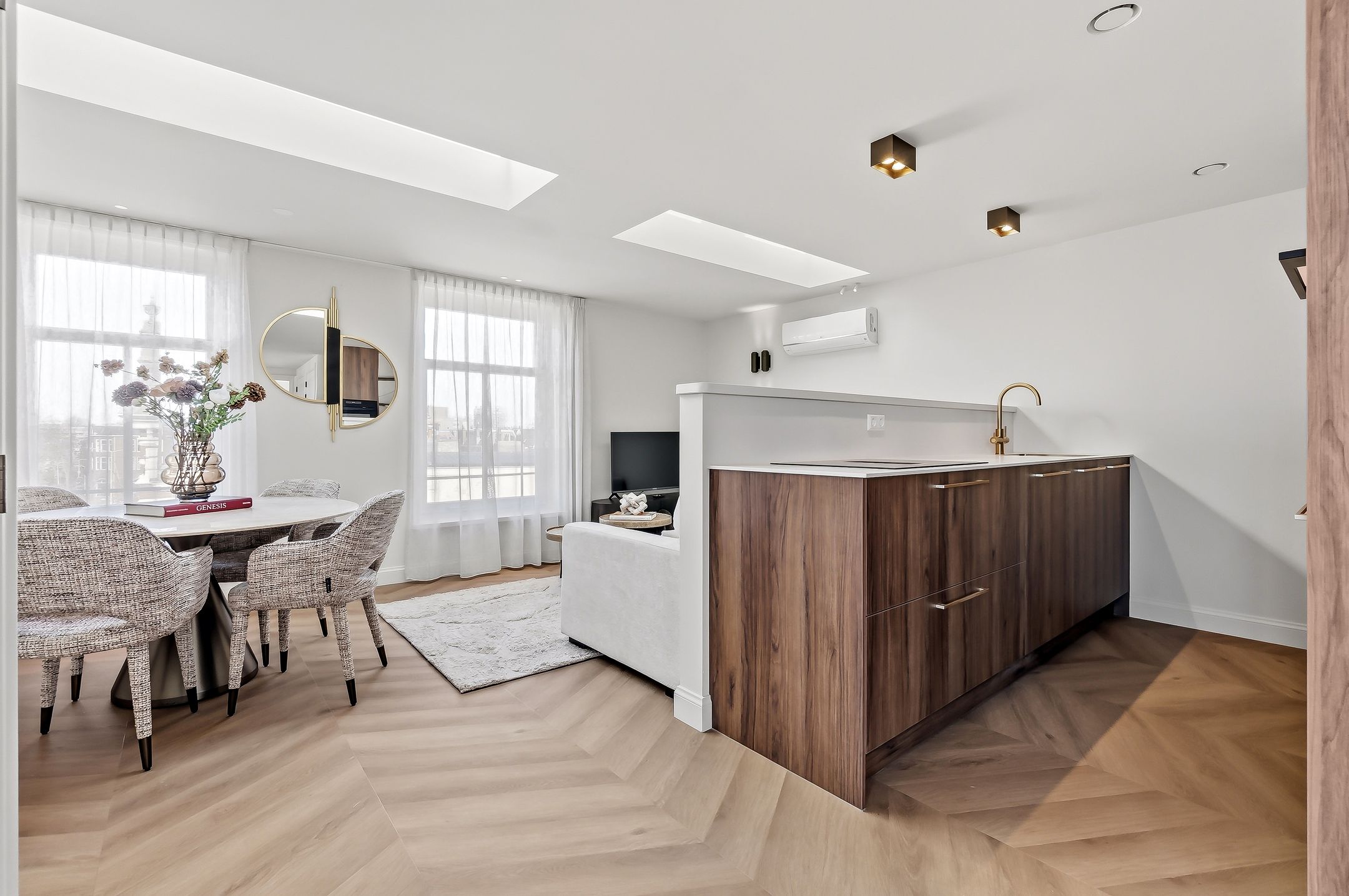 Huurportaal - NL Facebook ad: De beste woningen in Den Haag zijn zo…
