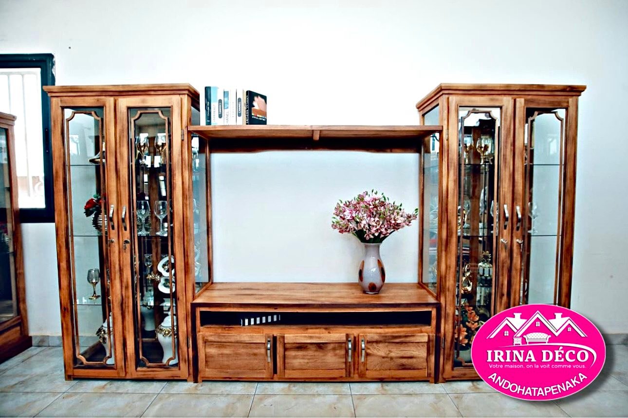 IRINA DÉCO Andohatapenaka Facebook ad: MEUBLE EN BOIS MASSIF