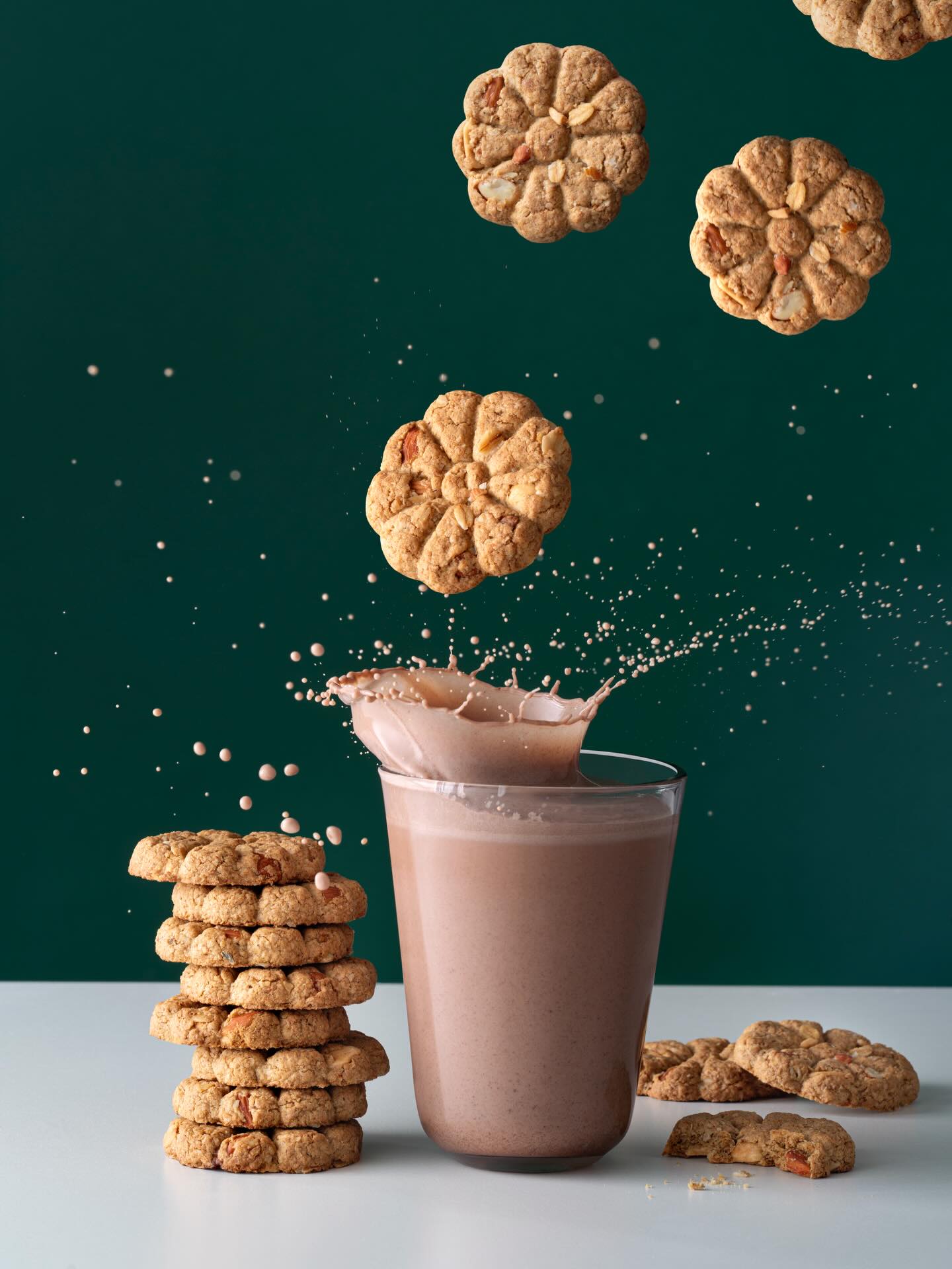 Cachafaz Facebook ad: Galletas 100% Integrales.