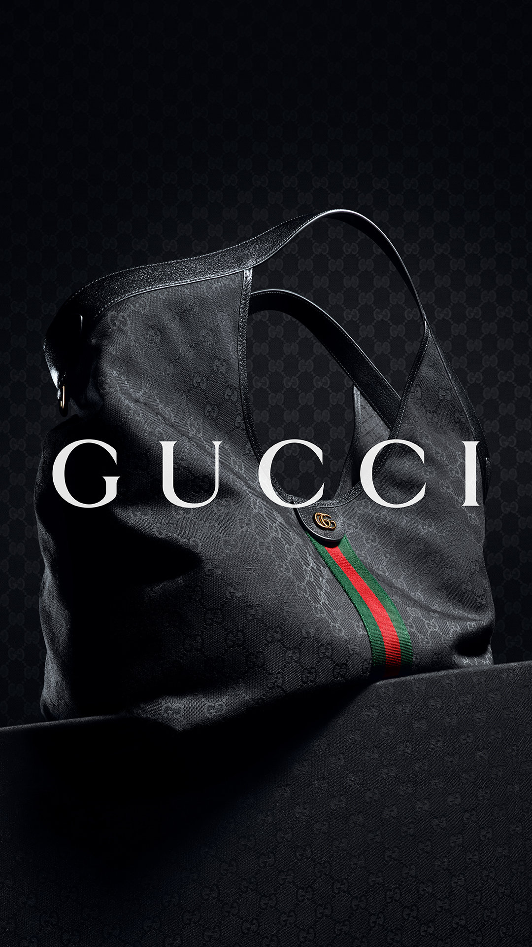 Gucci Facebook ad