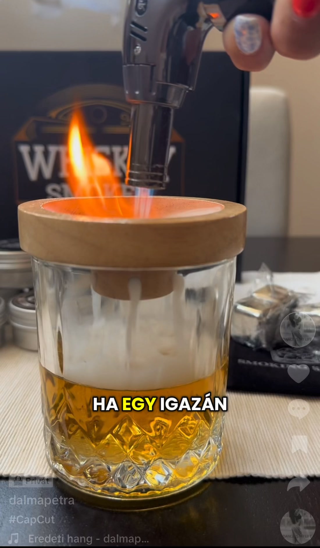 SmokingSpirit.hu Facebook ad: Tökéletes ajándék whiskey imádóknak!