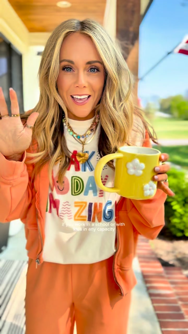 Shelby Richmond Facebook ad: Use code: HAPPYTEEPACK