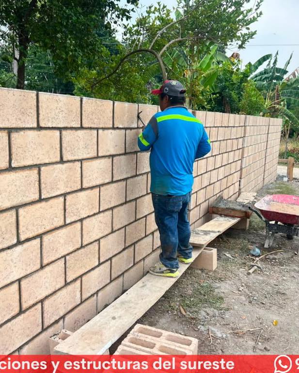 Construcciones y Estructuras del Sureste Facebook ad: ¡De la excavación al acabado final!