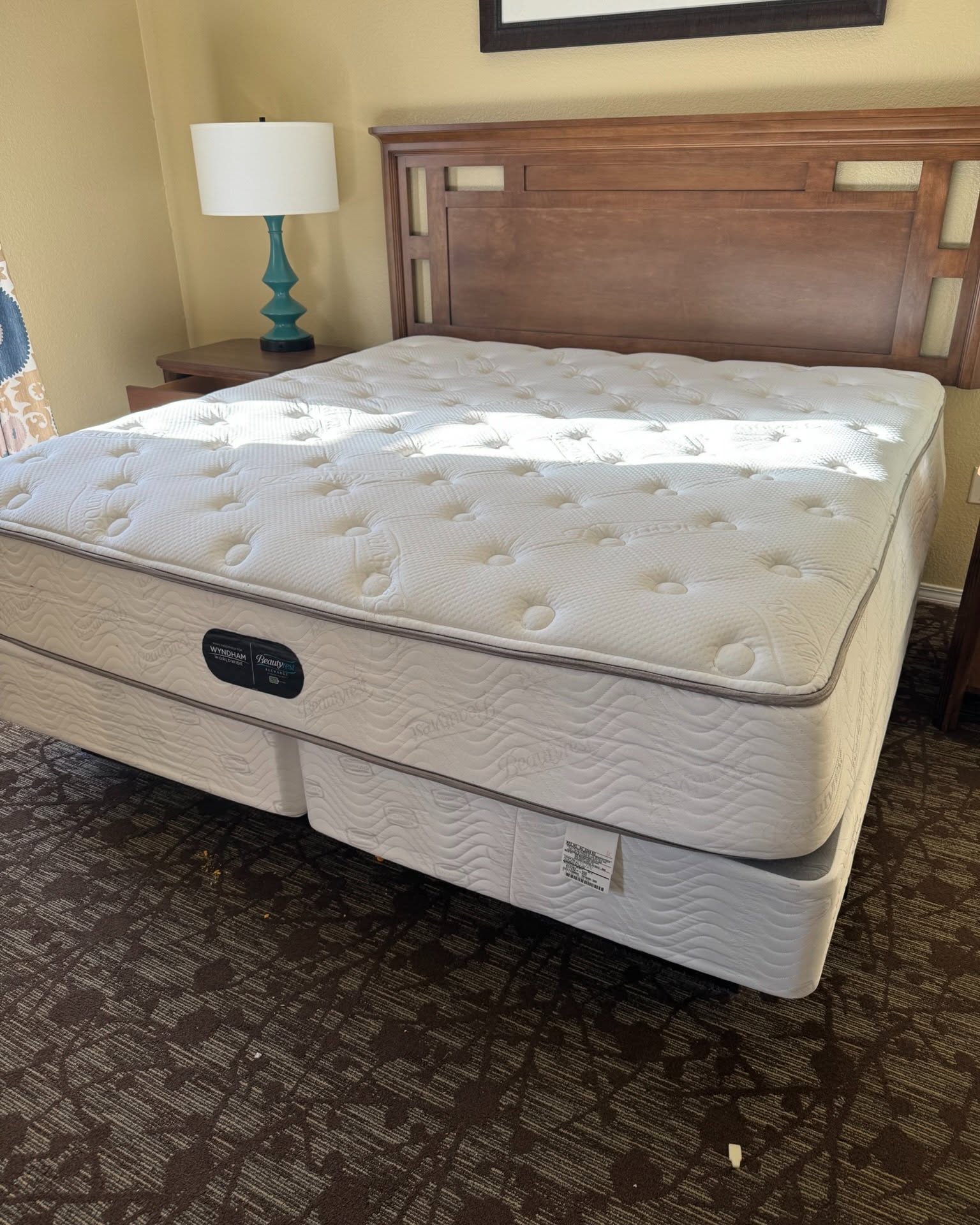 Stan Williams Facebook ad: BeautyRest King Mattresses in LOTs of 10 or more for $75…