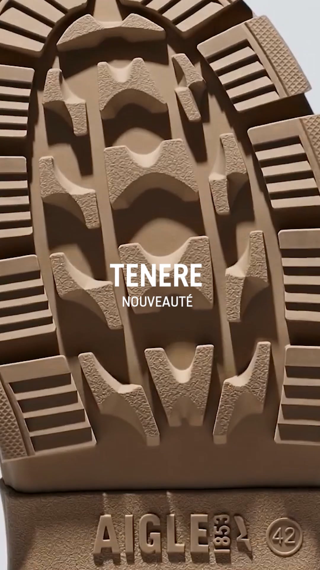 Aigle Facebook ad: Tenere Icon