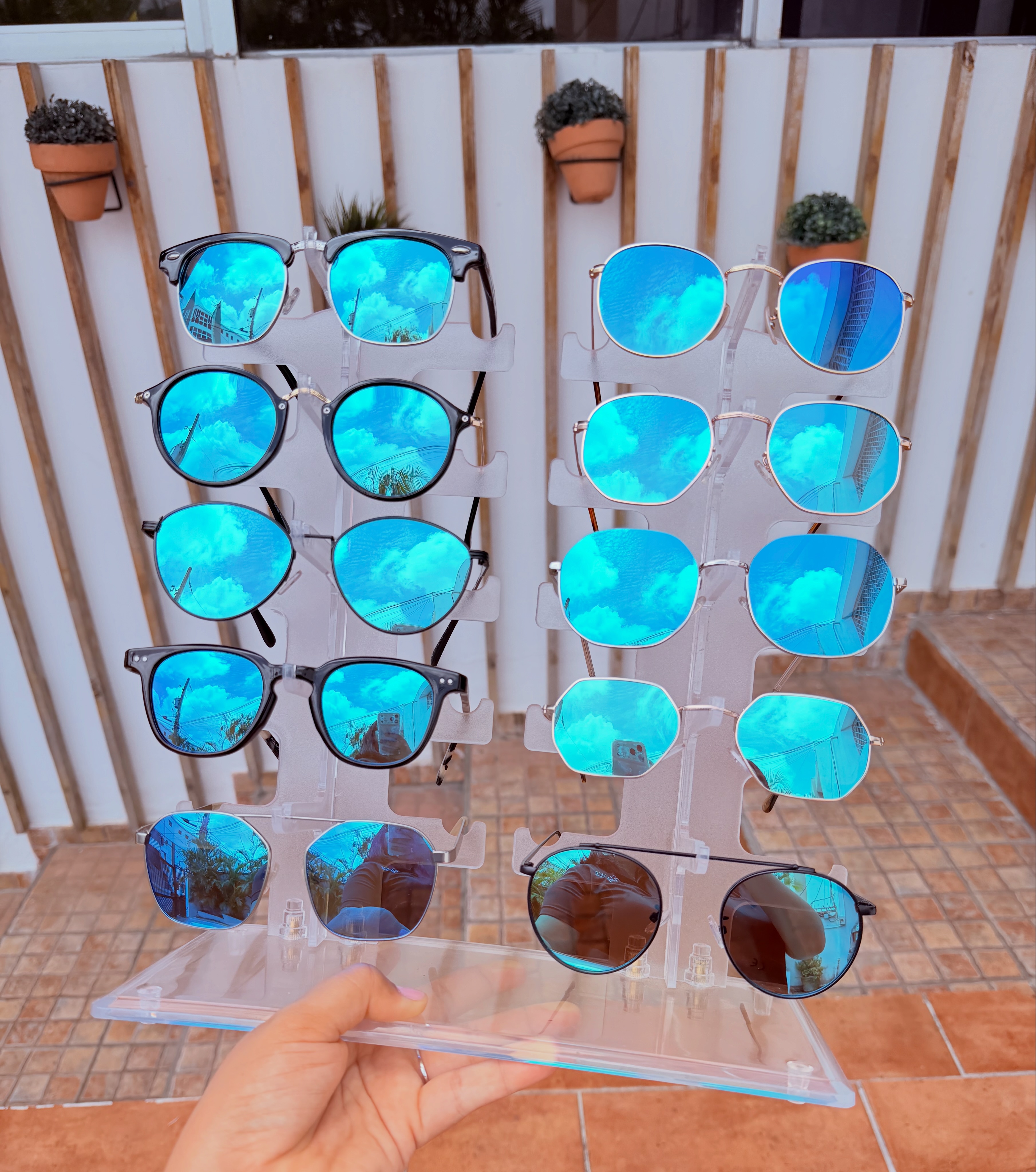 Evolq Eyewear Facebook ad: Para los amantes del azul
