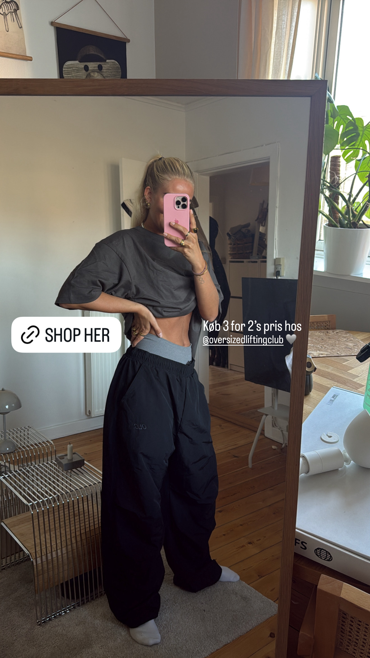 Oversized Lifting Club Facebook ad