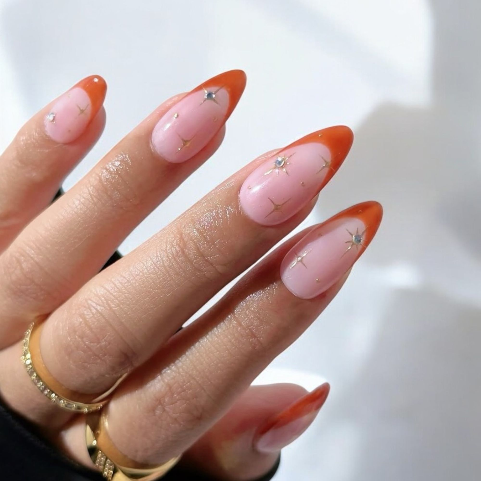 Feminity Nails & Lashes - Lausanne Facebook ad
