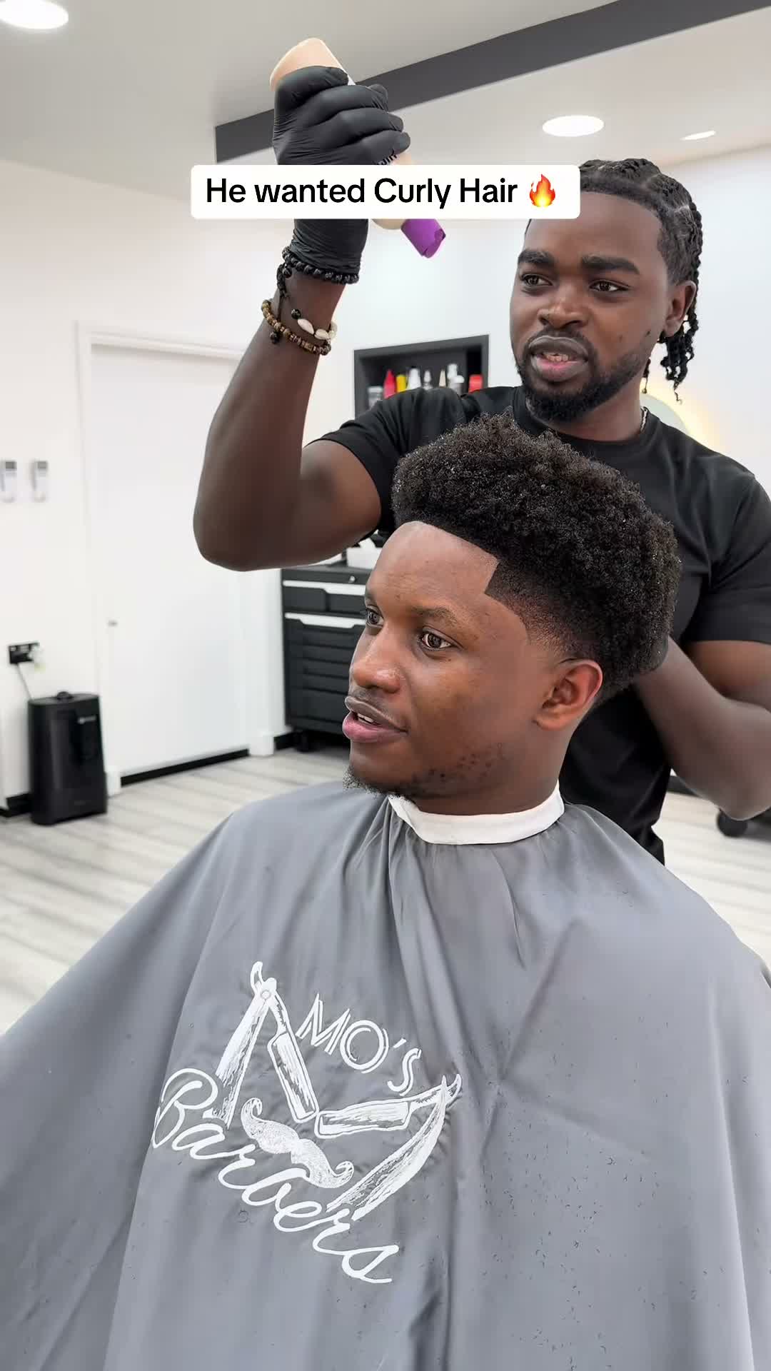 bsset.styling Facebook ad: Unlock Defined Curls in One Easy Step